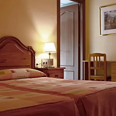 Guest house Pensio La Creu 2*