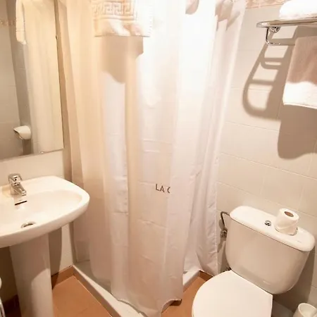 Guest house Pensio La Creu 2*