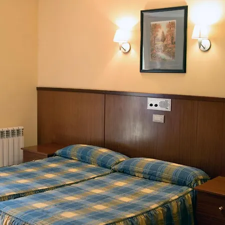 Guest house Pensio La Creu 2*
