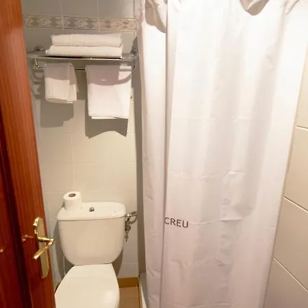 Pensio La Creu Guest house