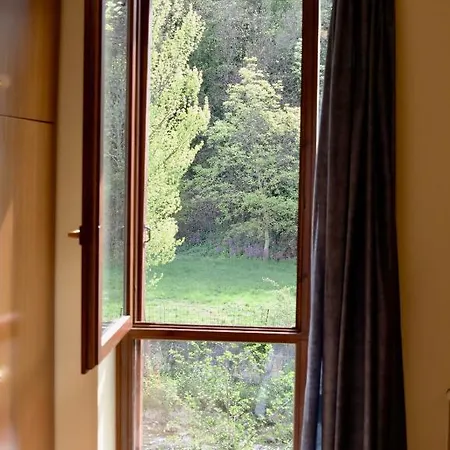 Pensio La Creu Guest house