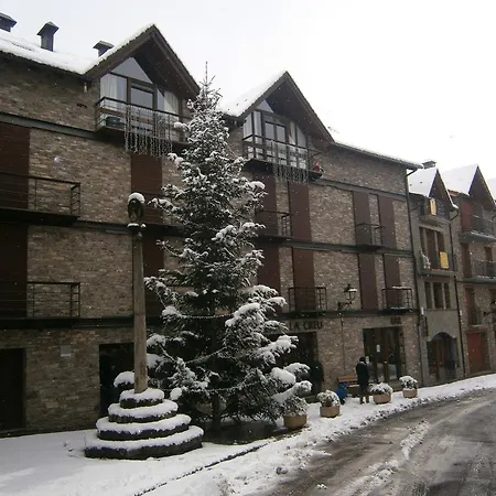Pensio La Creu Guest house 2*