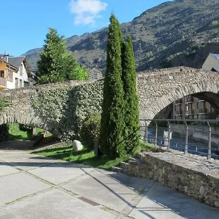 Pensio La Creu 2* Esterri D'Aneu